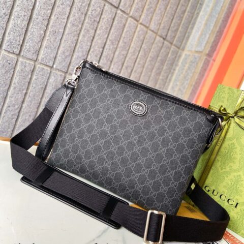726833 GUCCI